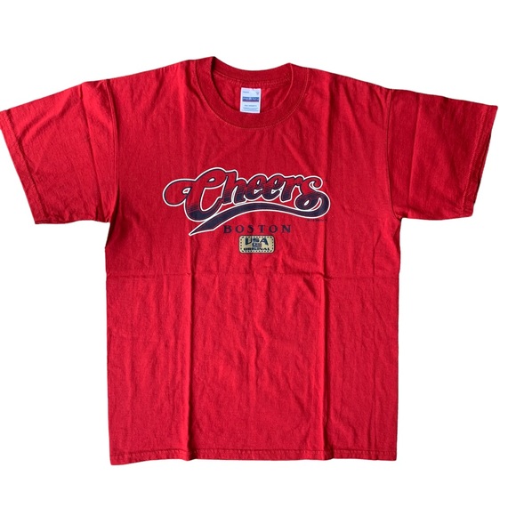 Vintage Tops - 2005 Cheers Boston Red T-shirt size M